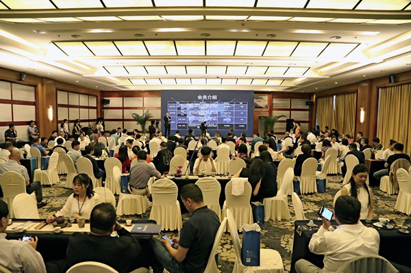 中国东盟企业家俱乐部成立仪式暨联谊茶会在昆举行