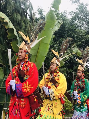 2018中国·陇川第十一届目瑙纵歌狂欢活动隆重举行